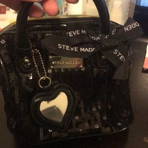 Steve Madden Handheld Purse!